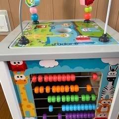 J’ADORE（ジャドール）木製アクティビティプレイセンターの画像