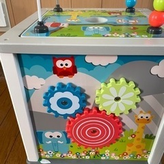 J’ADORE（ジャドール）木製アクティビティプレイセンターの画像