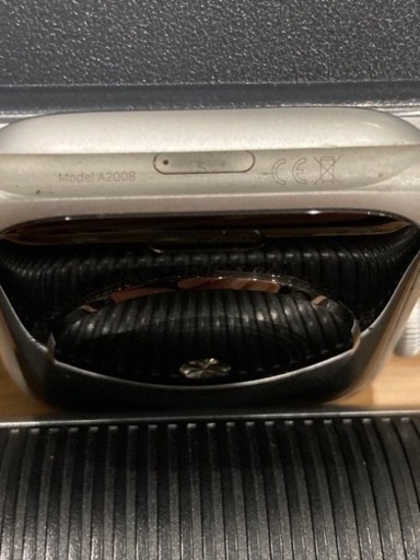 Apple Watch Series 4 (GPS + Cellular) 