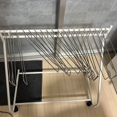 スラックスハンガーの画像