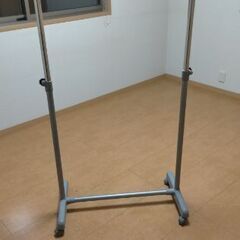 ハンガーラック　キャスター付き