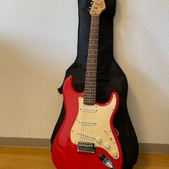 スクワイヤ ストラトキャスターエレキギターとアンプ