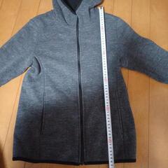 ユニクロ　アウターの画像