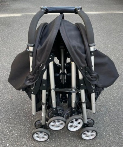 コンビCombiベビーカー双子用ツインスピン ブラック