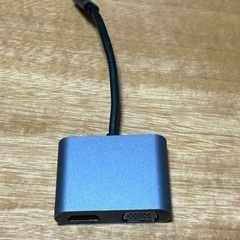 USB C to HDMI VGA 4 in 1 変換アダプタの画像