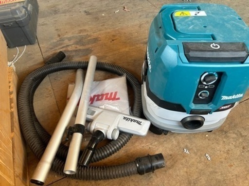 makita 40v 乾湿両用集塵機