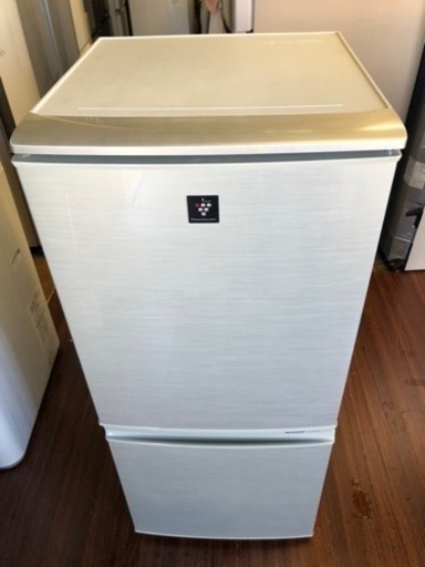 北九州市内配送無料　保証付き　シャープ SHARP SJ-PD14X-N [プラズマクラスター搭載冷蔵庫 (137L・つけかえどっちもドア) 2ドア ゴールド系]