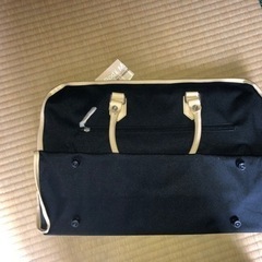 いっぱい開くバック　未使用品の画像