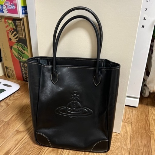 ヴィヴィアンウエストウッド 牛革 カバン