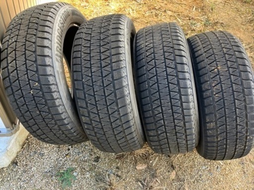 中古スタッドレス235/55-19 ブリヂストンDM-V3