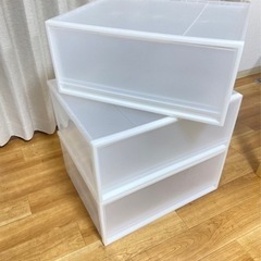 【無印】プラッスチック衣類ケース