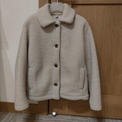 ユニクロ ボアコートの画像