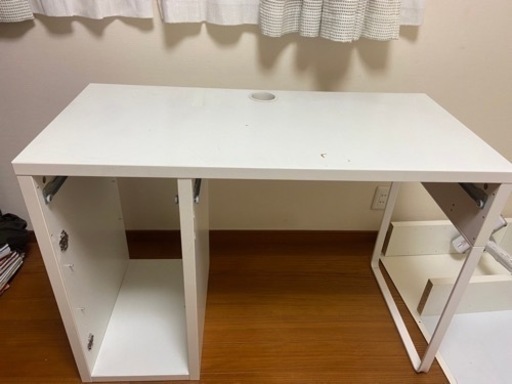 IKEA 学習机とイス