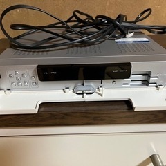 ⭐️年末年始まで。スカパー　チューナーとアンテナ　セットの画像