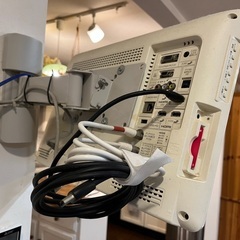 Sharp 19インチ テレビ　スタンド・壁付アダプター付きの画像