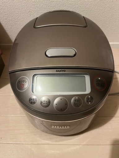 炊飯器　SANYO ECJ-XW100