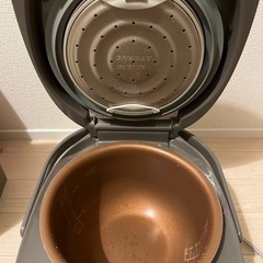 炊飯器　SANYO ECJ-XW100の画像