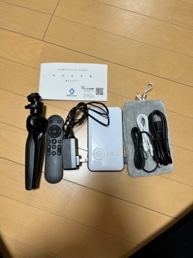 プロジェクター　カベーニ　スマホ型
