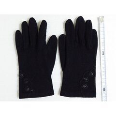 ■黒色手袋・ぐるぐる