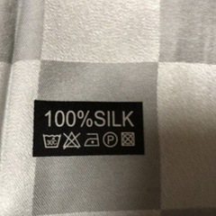 ② 【未使用】シルク　ストールの画像