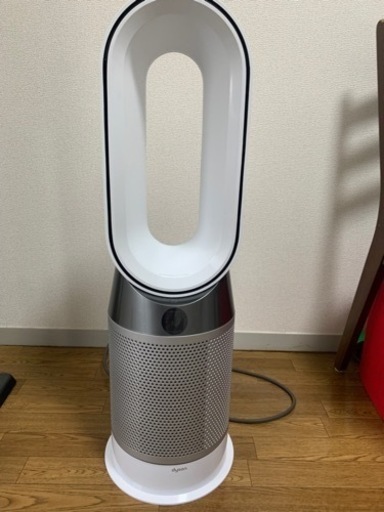 ダイソン　最新モデル　HP4A 2023年製　ホット\u0026クール＋空気清浄　発売したばかり‼️定価の半値以下‼️未使用に近い。