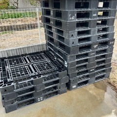 プラスチクパレットの画像