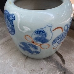 有田焼陶器火鉢、火バシ付き大きめサイズ。置物やプランスタートしても