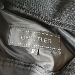  UNTITLED スカート　オフィス　普段着の画像