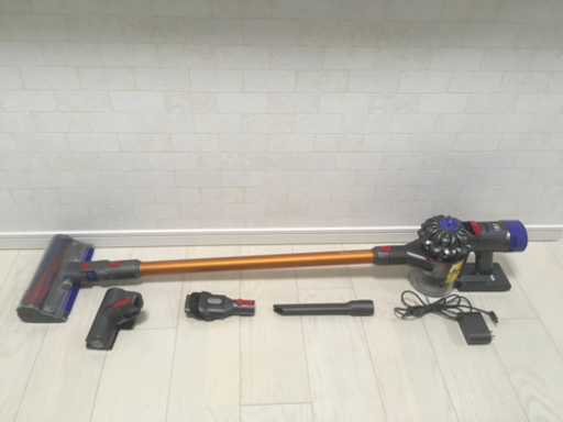 ダイソンv8 fluffy 中古