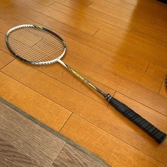 購入者決定しました。部活で使っていた、ラケット2本、バック、シャトル使用済み。の画像