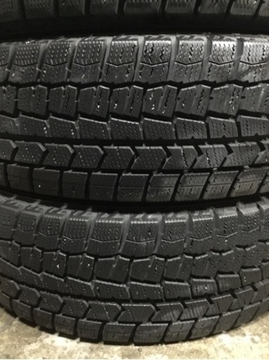 バリ溝 175/65R15 ダンロップ スタッドレスタイヤ 4本セット