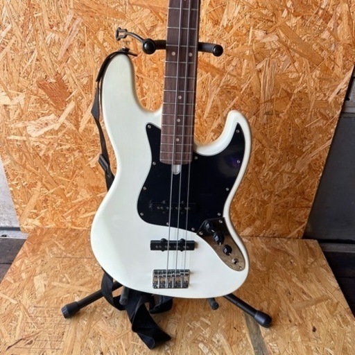 Bacchus ベース universe series バッカス　ホワイト