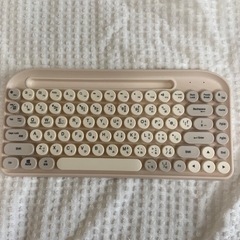 【取引決定】3COINS 丸型ワイヤレスキーボード　Blueto...