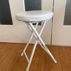 ニトリ　折りたたみ椅子