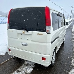 売約済みです！直ぐ乗れます！4WDホンダバモス！内外綺麗です！スタッドレス装着済み！夏アルミタイヤも付属！錆び無く下廻りも綺麗です！車検7年3月まで！総額24万円の画像