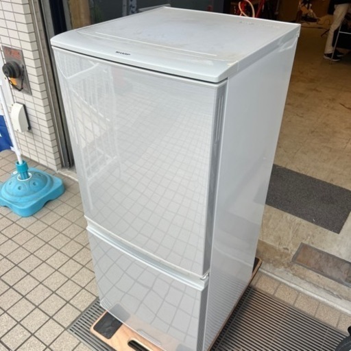 ノンフロン冷凍冷蔵庫　シャープ　SHARP