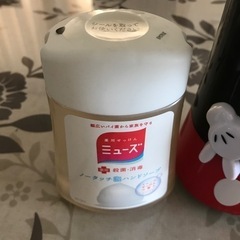 🎀ミッキーマウス　ミューズ　泡　ノータッチ　ハンドソープの画像
