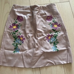 ベルシュカ　レザーミニスカート