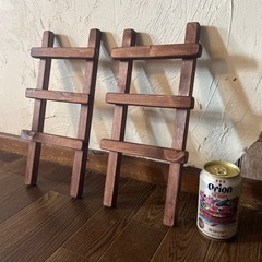 木で作った色々な小物たちの画像
