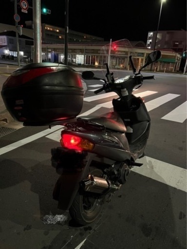 スズキ v125g