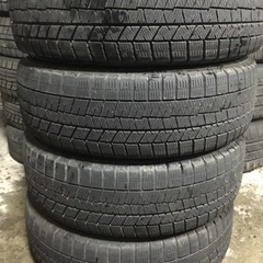 バリ溝 185/65R15 ダンロップ スタッドレスタイヤ 4本セット