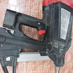 ★値下げしました★ マックス MAX GS-725C ガスネイラ 中古品 バッテリー×2 充電器 ケース付 【ハンズクラフト宜野湾店】の画像