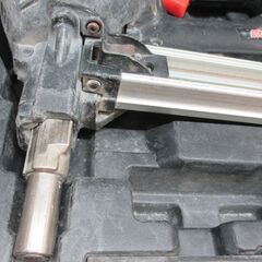 ★値下げしました★ マックス MAX GS-725C ガスネイラ 中古品 バッテリー×2 充電器 ケース付 【ハンズクラフト宜野湾店】の画像