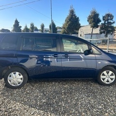 H17年　トヨタ　アイシス　ゆったり7人乗り　走行65000 車検有り　左側パワースライドドアの画像