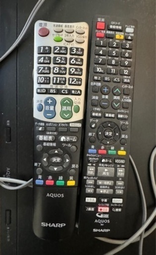 2011年SHARP40型液晶テレビ、ブルーレイディスクレコーダー、テレビボード