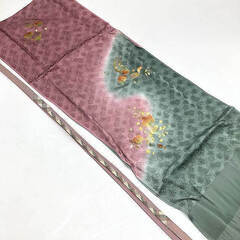 ss5830　未使用品　帯揚げ帯締めセット　グリーン×ピンク　桐箱入り　帯あげ　帯〆　緑　金糸　刺繍　さくら　うめ　梅　桜　春　女性用　和服　着物　和装　小物の画像