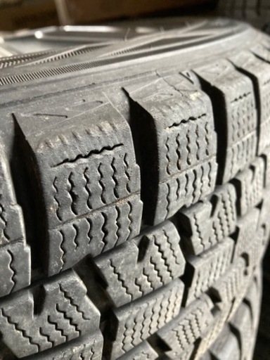 スタッドレスタイヤ ホイールセット 175/65R15 アクア 等