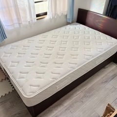 【受け渡し決まりました】ニトリ　ベッド＋スリムポケットコイルマッ...