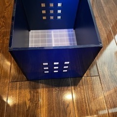 物入れ　33cm正方形　２個あり