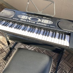 キーボード　椅子付　約1年使用